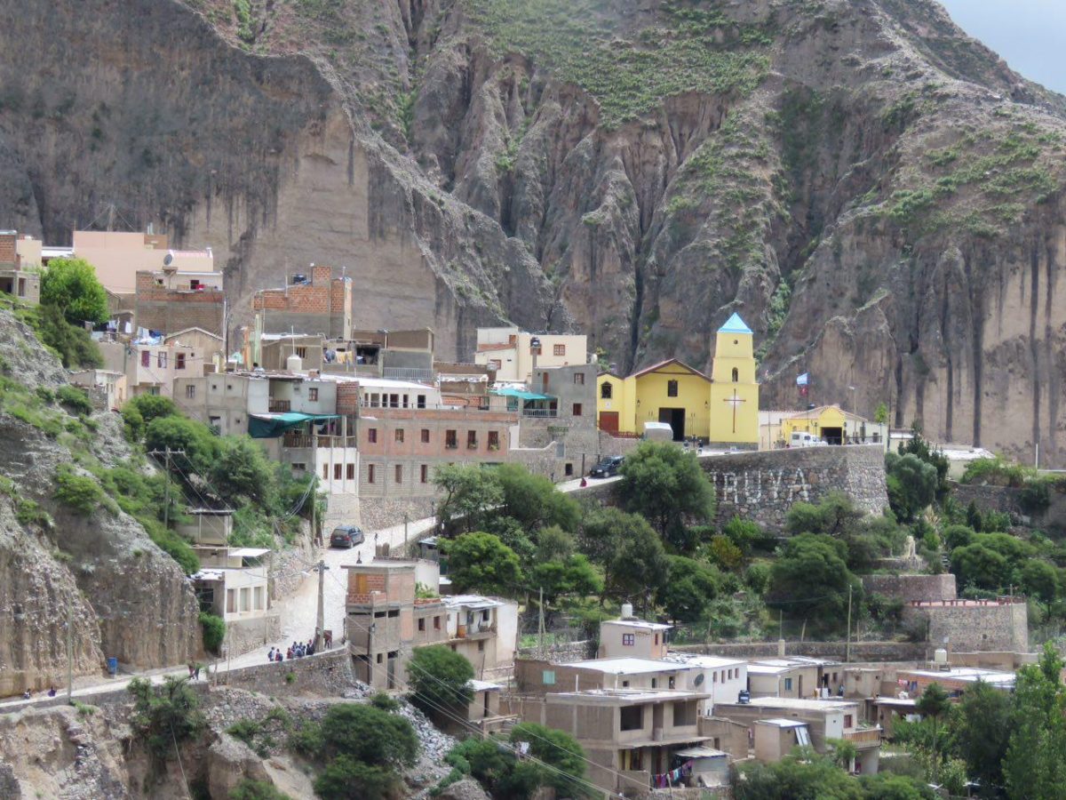 آخرین نمایی ست که قبل از ترک روستا در ذهنم ثبتش می کنم، تقریبا نمای کاملی است از ایروشای زیبا و خوش انرژی.